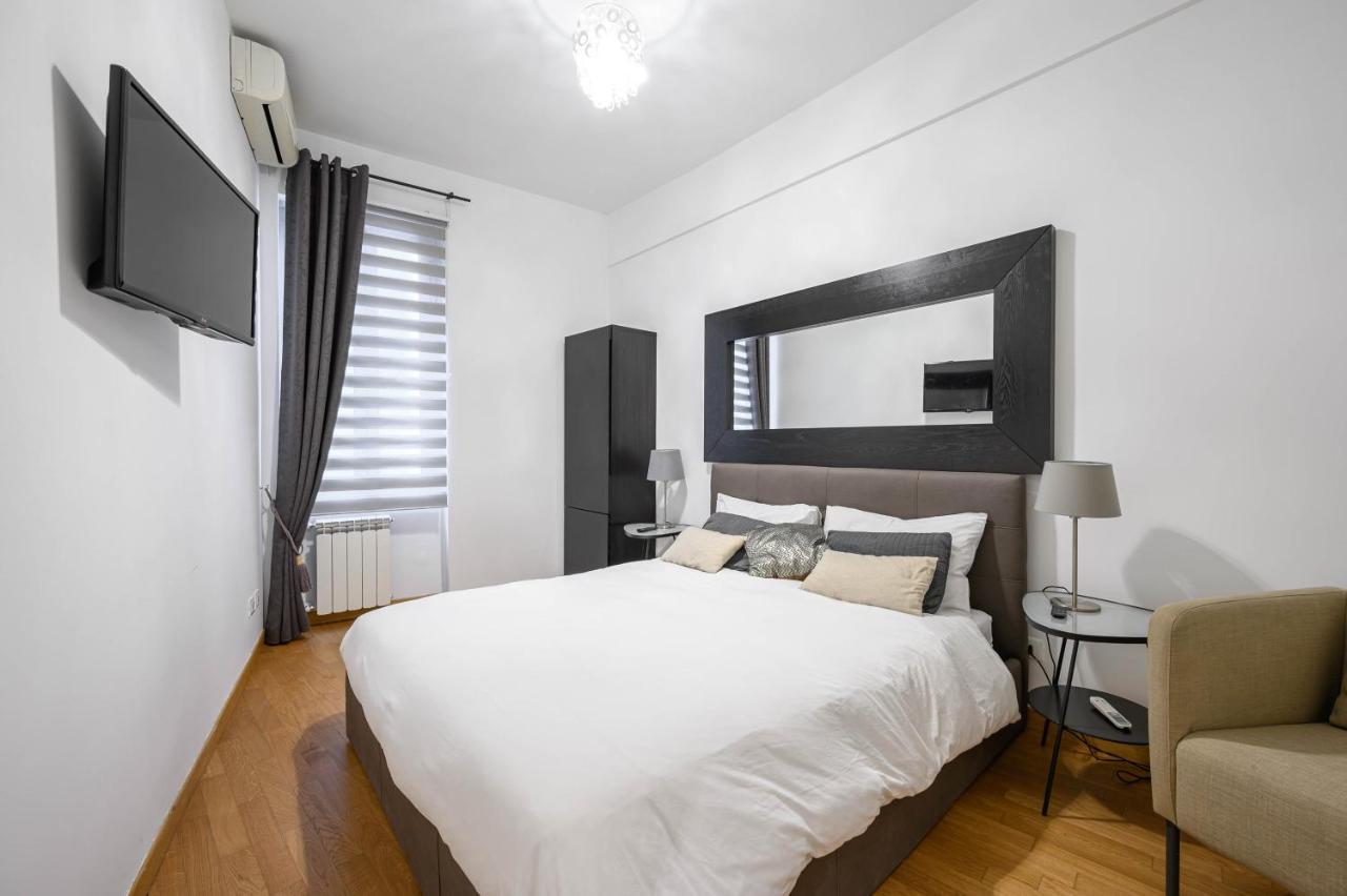 Navona & Pantheon Cozy Apartment Rome Buitenkant foto